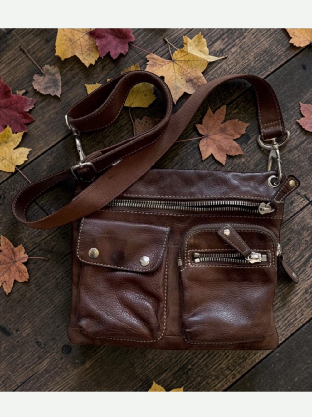 Roots VTG Tribe Leather Village
Crossbody Bag Brown Multi Pocket
Cargo Messenger